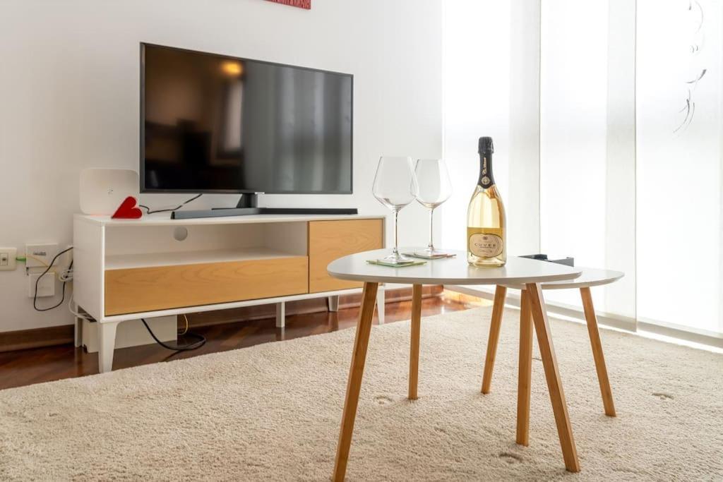 Duomo-PortaromanaXxl Home Terrace & Free Parking Mailand Exterior foto