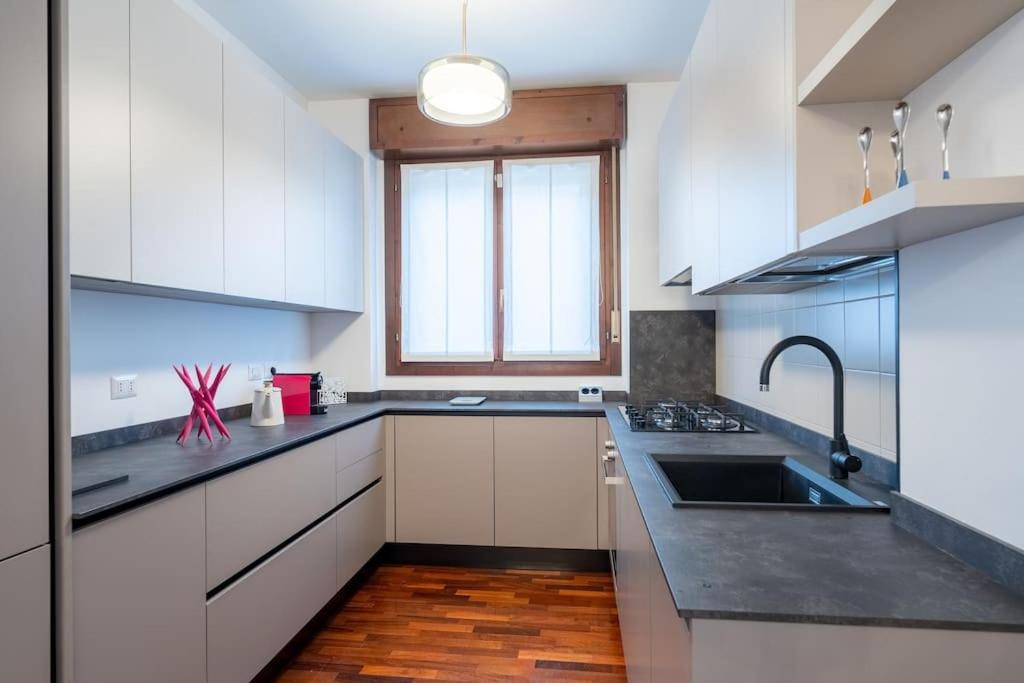 Duomo-PortaromanaXxl Home Terrace & Free Parking Mailand Exterior foto